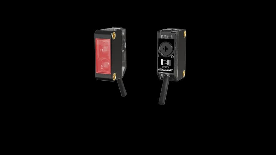 Diffuse-reflective sensor(5-100mm,Red LED,settable distance,PNP)